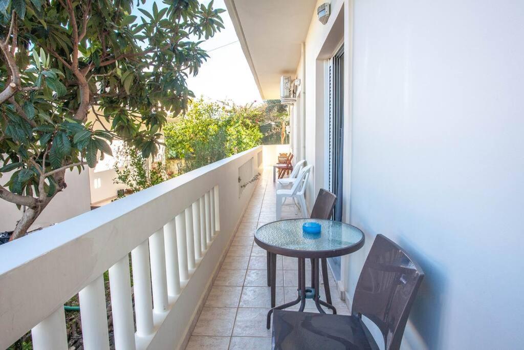 Retro Seaside Resort Chania  Екстер'єр фото